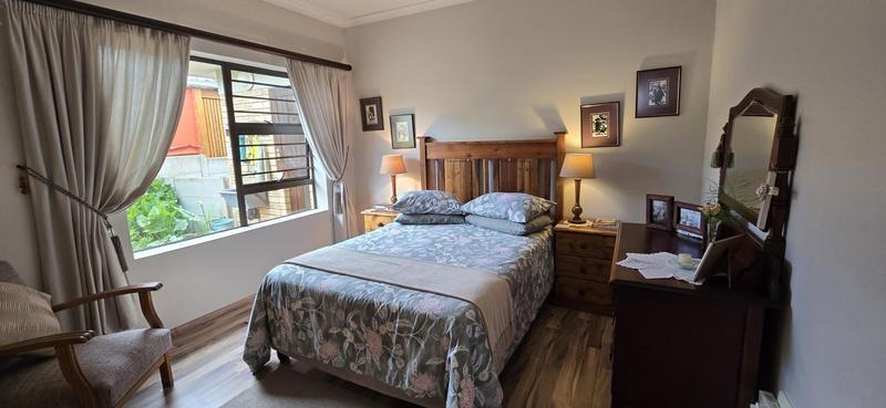 3 Bedroom Property for Sale in Fraaiuitsig Western Cape